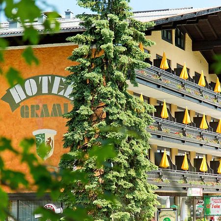 Hotel Berghof Graml Hallwang Extérieur photo