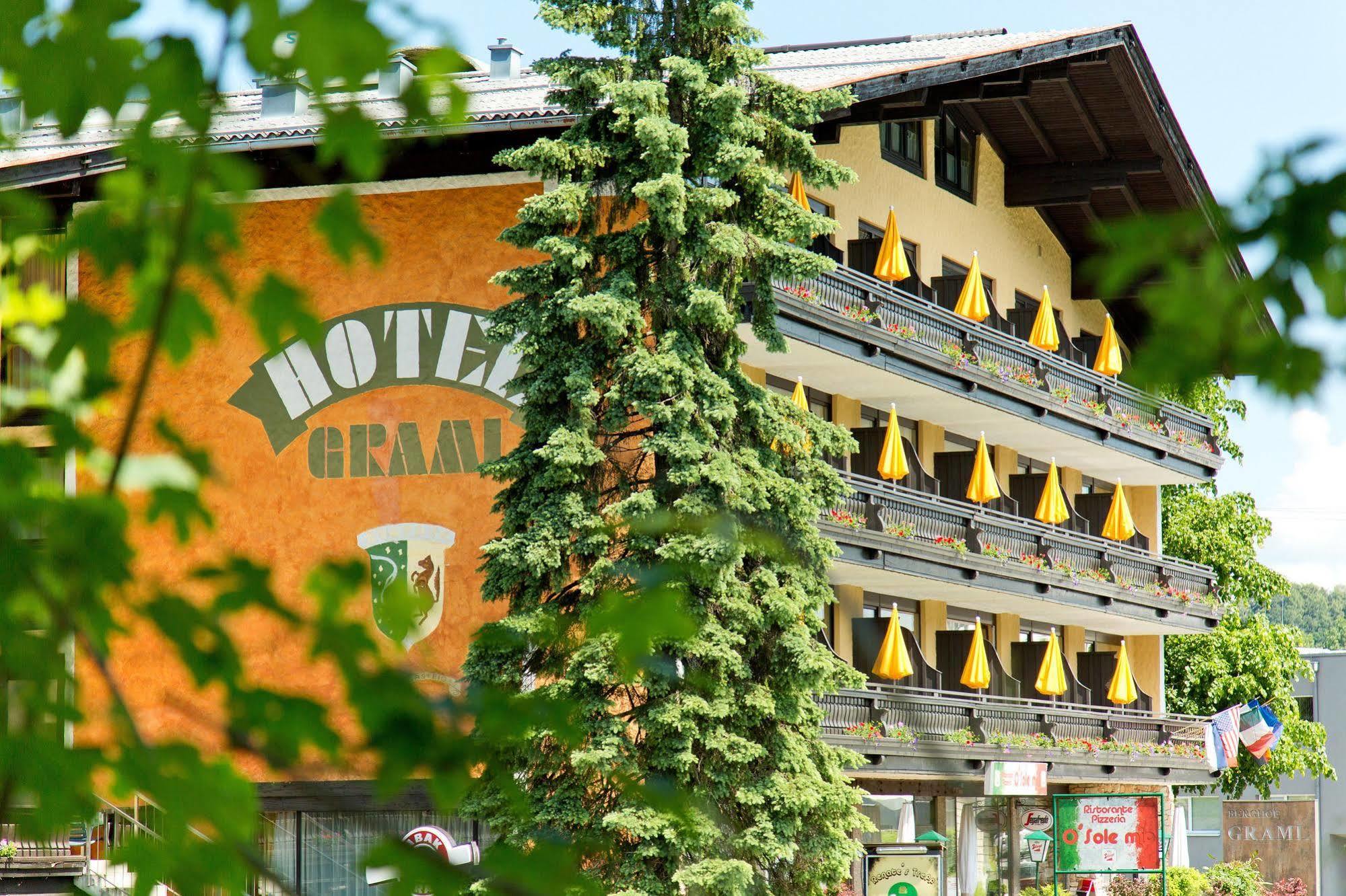 Hotel Berghof Graml Hallwang Extérieur photo